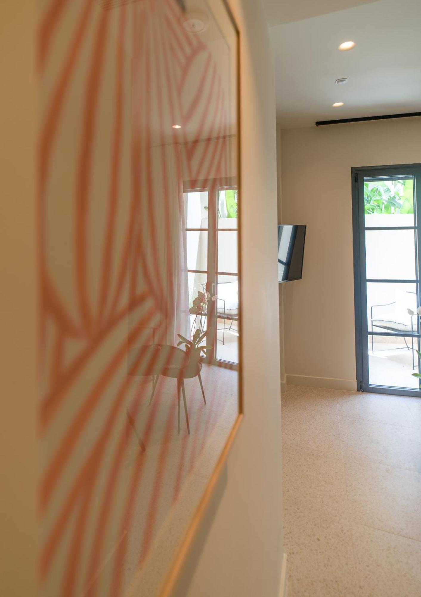 Essence Hotel de apartamente *